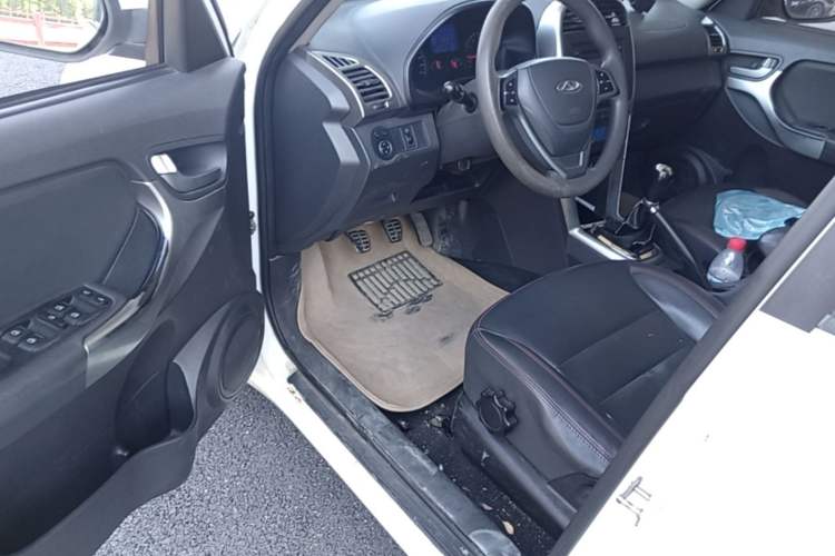 Used Chery Tiggo 3 2014 1.6L Manual Zhishang Edition Driver Seat