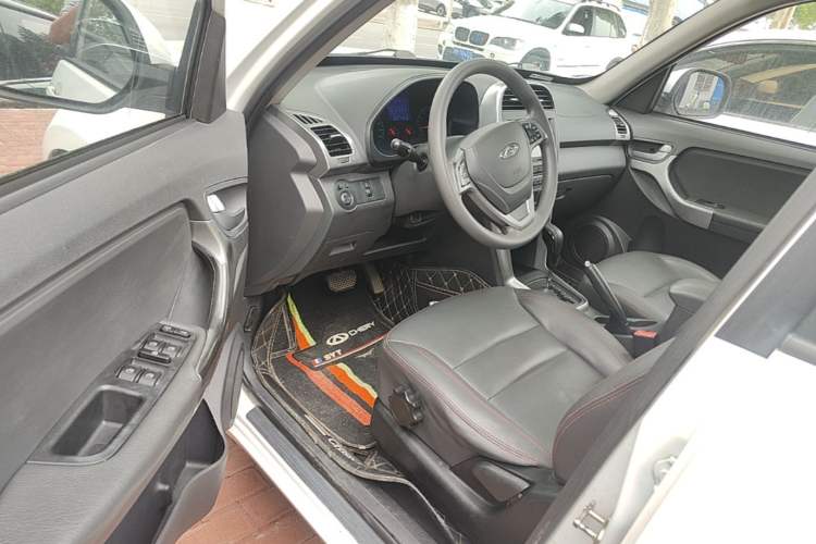 Used Chery Tiggo 3 2014 1.6L CVT ZhiShang Edition Driver Seat