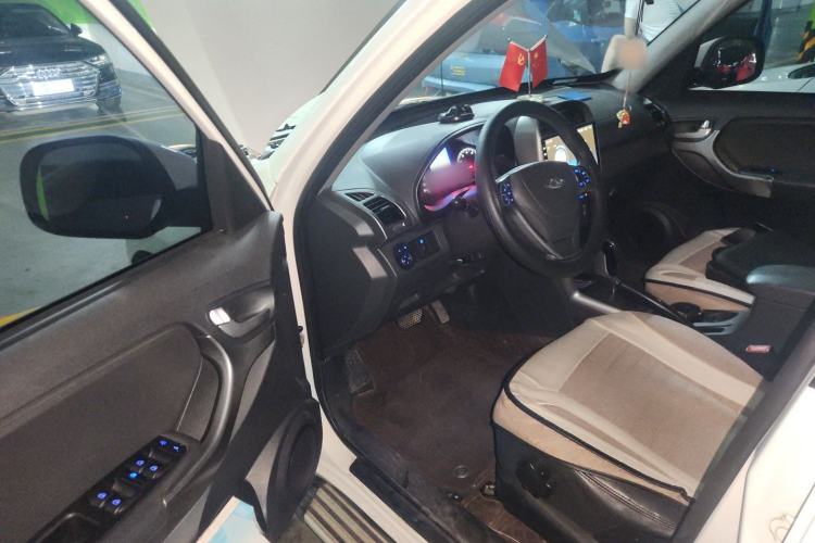 Used Chery Tiggo 3 2014 1.6L CVT ZhiShang Edition Driver Seat