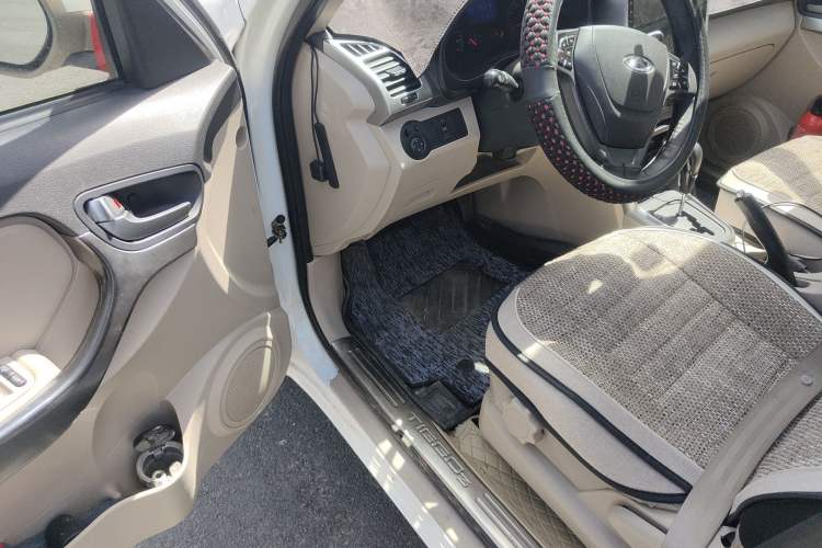 Used Chery Tiggo 3 2014 1.6L CVT Luxury Edition Driver Seat