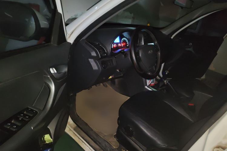 Used Chery Tiggo 3 2014 Magic Edition 1.6L Manual Fashion Version Driver Seat