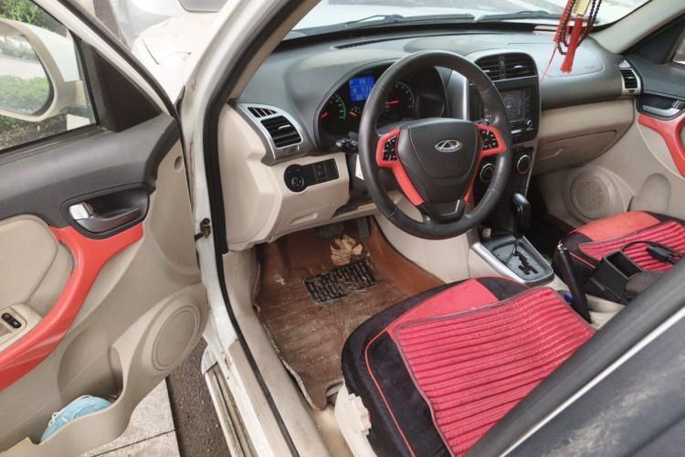 Used Chery Tiggo 3 2014 1.6L CVT Luxury Edition Driver Seat