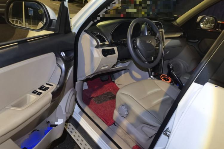 Used Chery Tiggo 3 2014 1.6L CVT ZhiShang Edition Driver Seat
