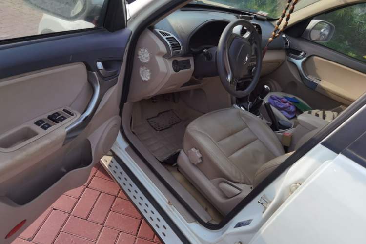 Used Chery Tiggo 3 2014 1.6L Manual Zhishang Edition Driver Seat