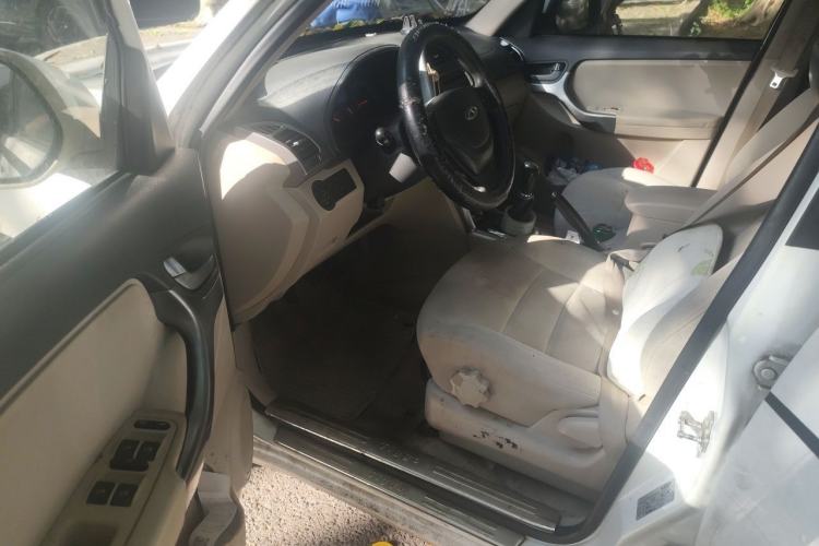 Used Chery Tiggo 3 2014 1.6L Manual Fashion Edition Driver Seat