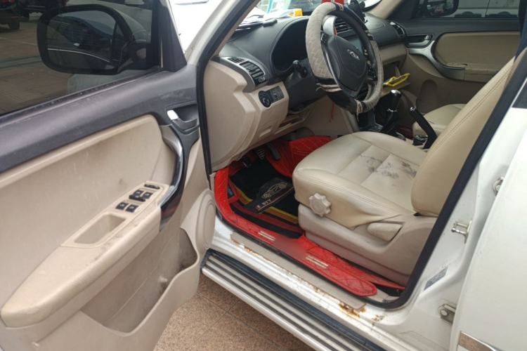 Used Chery Tiggo 3 2014 1.6L Manual Fashion Edition Driver Seat