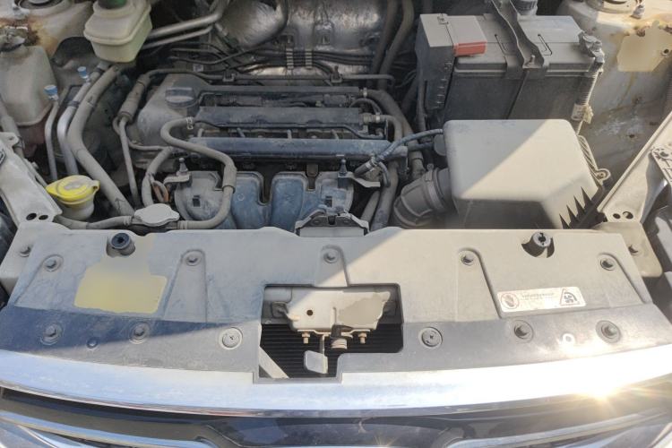 Used Chery Tiggo 3 2014 Magic Edition 1.6L Manual Fashion Version Engine Bay