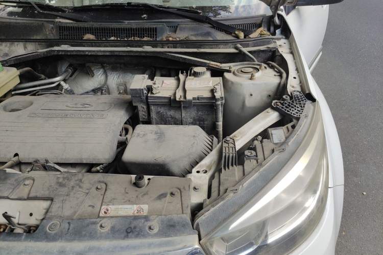 Used Chery Tiggo 3 2014 1.6L Manual Zhishang Edition Engine Bay Left