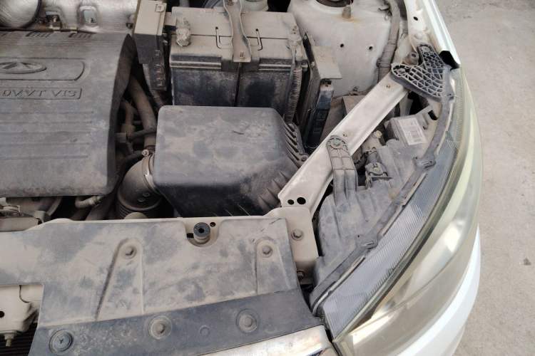 Used Chery Tiggo 3 2014 1.6L CVT ZhiShang Edition Engine Bay Left