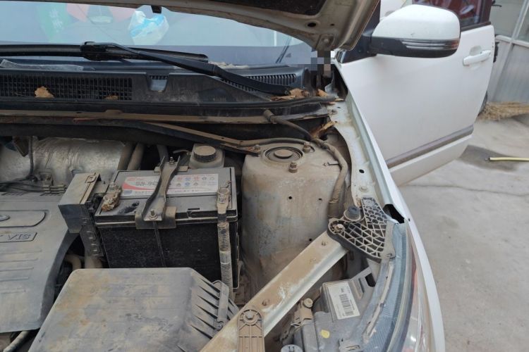 Used Chery Tiggo 3 2014 1.6L Manual Zhishang Edition Engine Bay Left