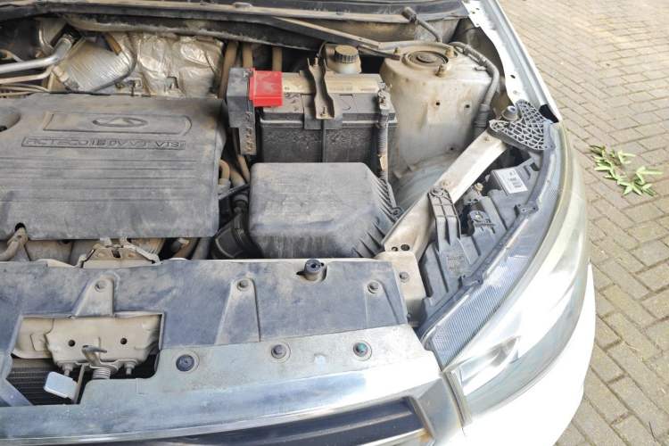 Used Chery Tiggo 3 2014 1.6L Manual Zhishang Edition Engine Bay Left