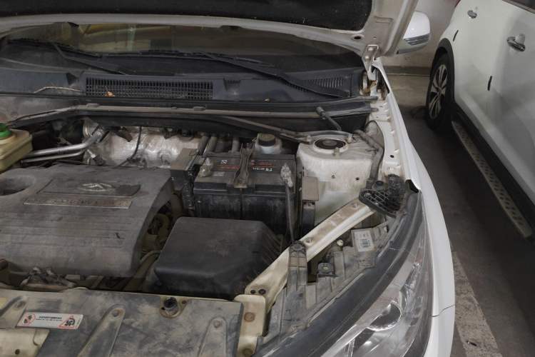 Used Chery Tiggo 3 2014 1.6L CVT Luxury Edition Engine Bay Left