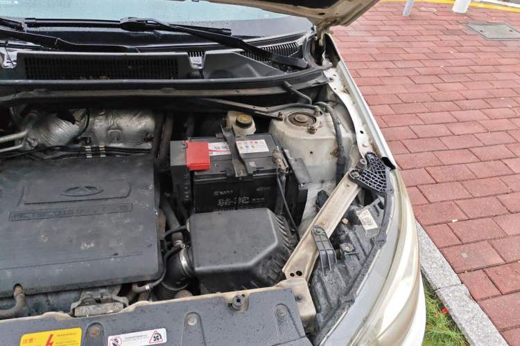 Used Chery Tiggo 3 2014 1.6L CVT ZhiShang Edition Engine Bay Left