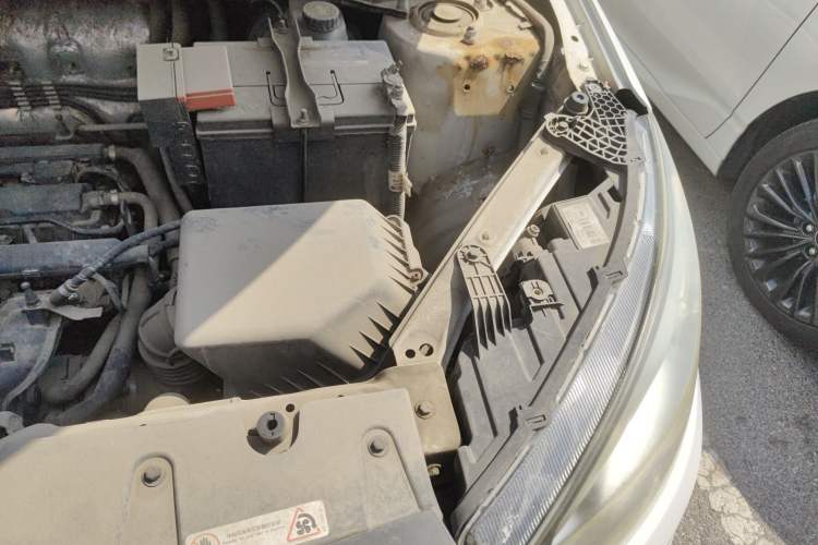 Used Chery Tiggo 3 2014 Magic Edition 1.6L Manual Fashion Version Engine Bay Left