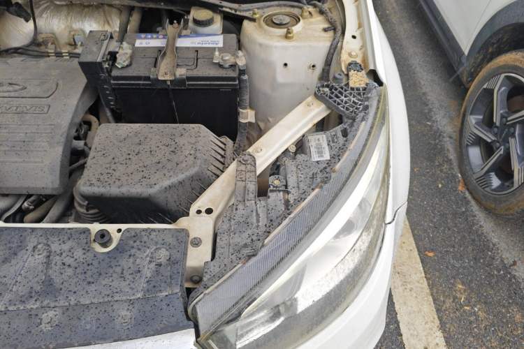 Used Chery Tiggo 3 2014 1.6L Manual Zhishang Edition Engine Bay Left