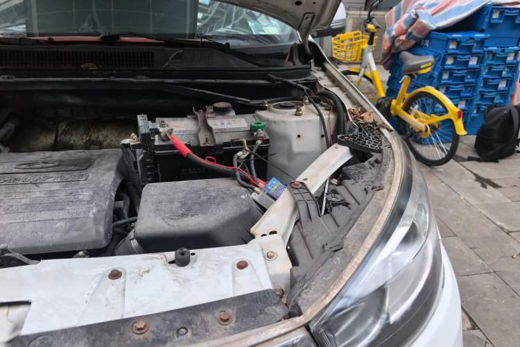 Used Chery Tiggo 3 2014 1.6L Manual Zhishang Edition Engine Bay Left