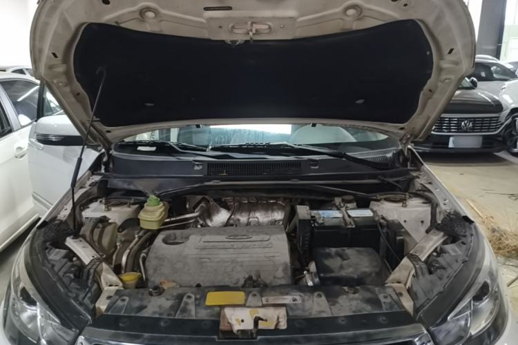 Used Chery Tiggo 3 2014 1.6L CVT ZhiShang Edition Engine Bay