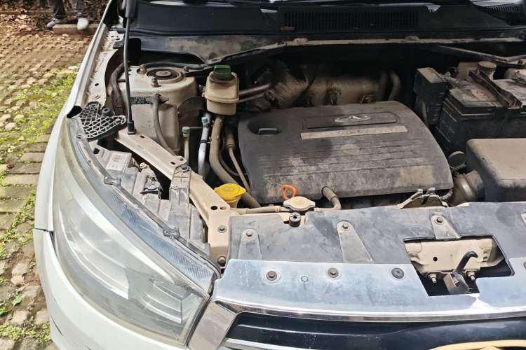 Used Chery Tiggo 3 2014 1.6L Manual Zhishang Edition Engine Bay Right