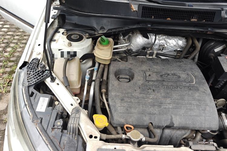 Used Chery Tiggo 3 2014 1.6L CVT ZhiShang Edition Engine Bay Right