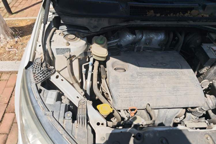 Used Chery Tiggo 3 2014 1.6L Manual Zhishang Edition Engine Bay Right