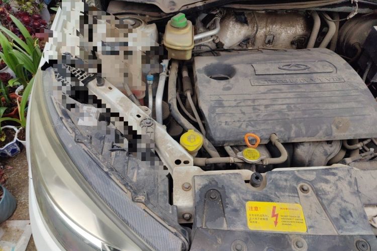 Used Chery Tiggo 3 2014 1.6L Manual Zhishang Edition Engine Bay Right