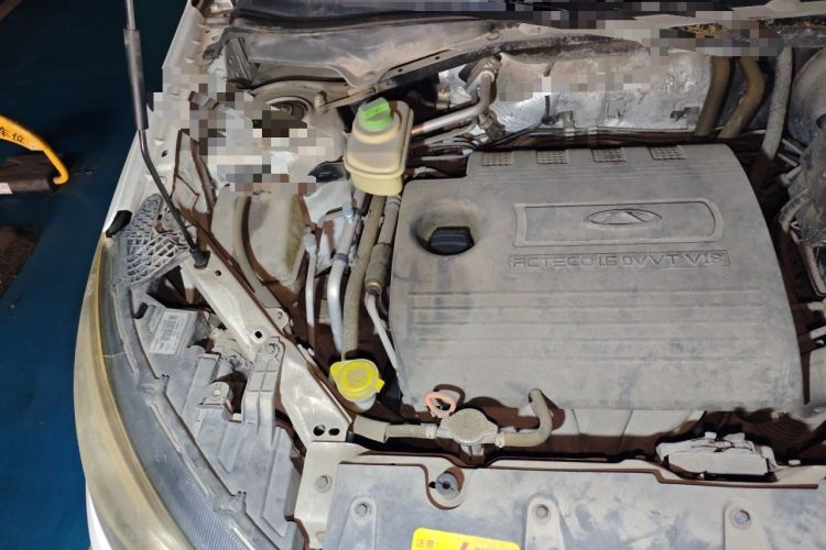Used Chery Tiggo 3 2014 1.6L CVT ZhiShang Edition Engine Bay Right