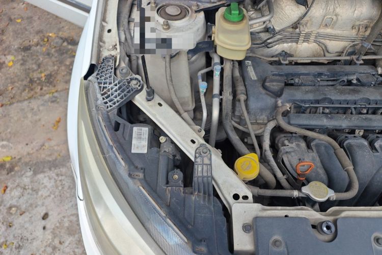 Used Chery Tiggo 3 2014 1.6L Manual Zhishang Edition Engine Bay Right