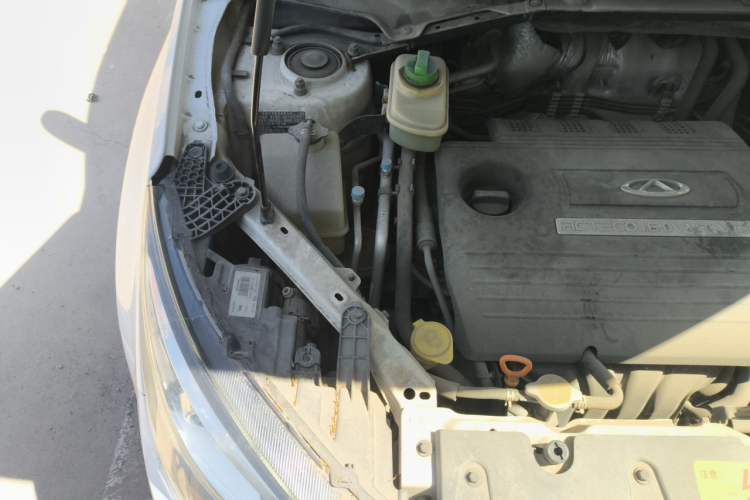 Used Chery Tiggo 3 2014 1.6L CVT ZhiShang Edition Engine Bay Right