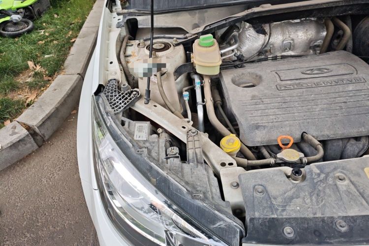 Used Chery Tiggo 3 2014 1.6L Manual Zhishang Edition Engine Bay Right