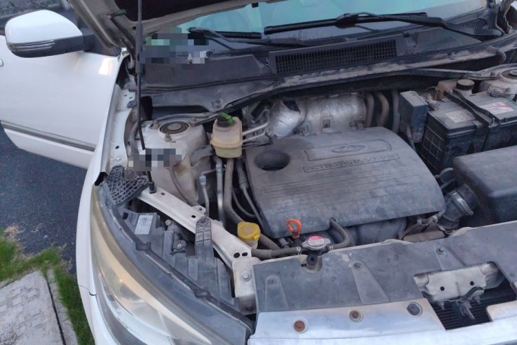 Used Chery Tiggo 3 2014 1.6L Manual Zhishang Edition Engine Bay Right