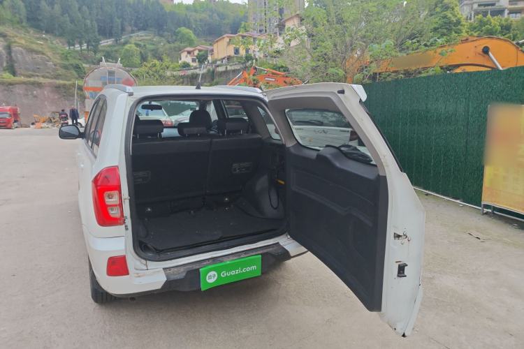 Used Chery Tiggo 3 2014 1.6L Manual Zhishang Edition Exterior 6
