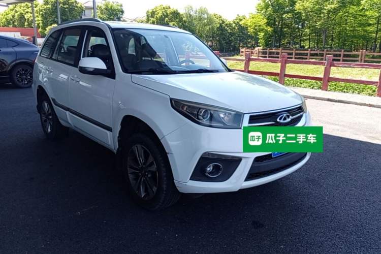 Used Chery Tiggo 3 2014 1.6L Manual Zhishang Edition Front Right 45 Deg