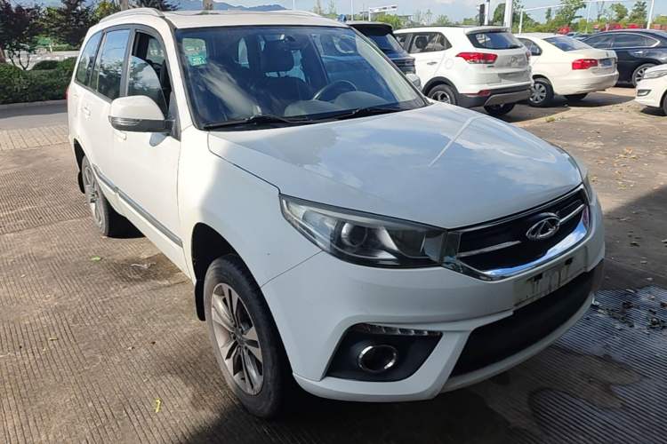 Used Chery Tiggo 3 2014 1.6L Manual Zhishang Edition Front Right 45 Deg