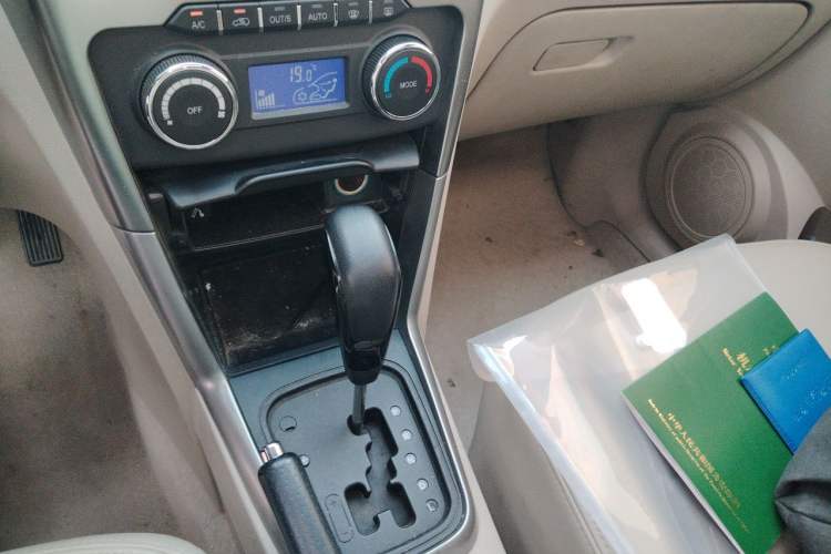 Used Chery Tiggo 3 2014 1.6L CVT ZhiShang Edition Gear Lever