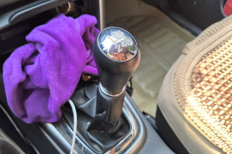 Used Chery Tiggo 3 2014 1.6L Manual Zhishang Edition Gear Lever