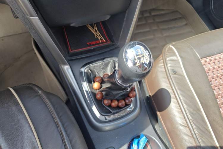 Used Chery Tiggo 3 2014 1.6L Manual Zhishang Edition Gear Lever