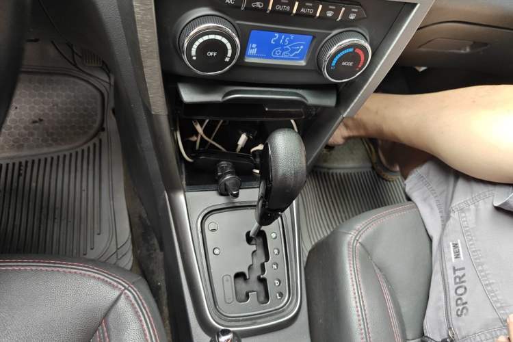 Used Chery Tiggo 3 2014 1.6L CVT ZhiShang Edition Gear Lever