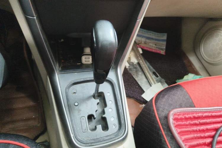 Used Chery Tiggo 3 2014 1.6L CVT Luxury Edition Gear Lever