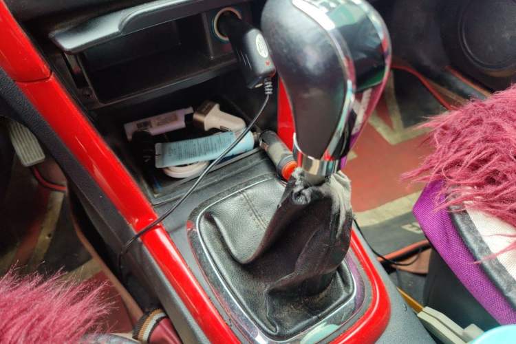 Used Chery Tiggo 3 2014 1.6L Manual Zhishang Edition Gear Lever