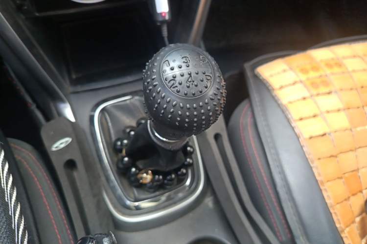 Used Chery Tiggo 3 2014 Magic Edition 1.6L Manual Fashion Version Gear Lever
