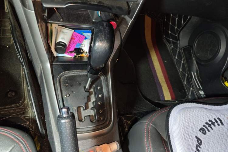 Used Chery Tiggo 3 2014 1.6L CVT ZhiShang Edition Gear Lever