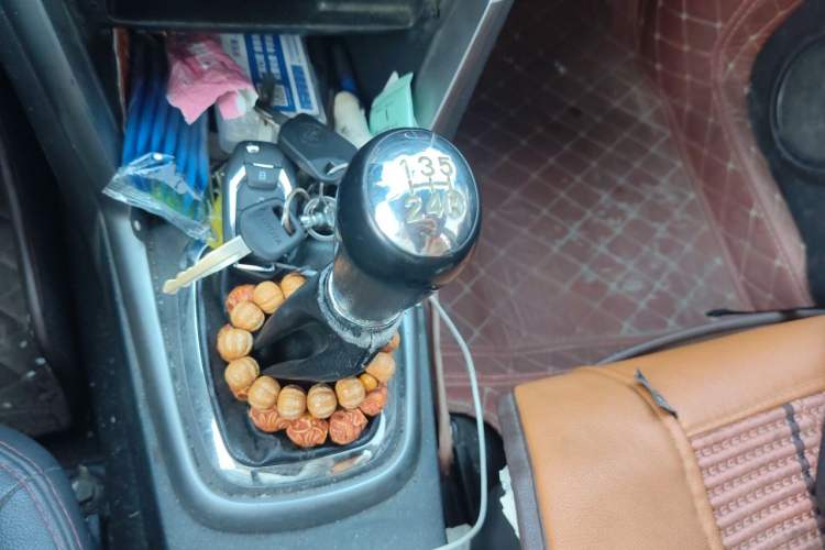 Used Chery Tiggo 3 2014 1.6L Manual Zhishang Edition Gear Lever