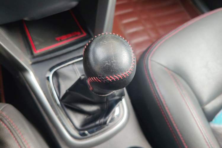 Used Chery Tiggo 3 2014 1.6L Manual Zhishang Edition Gear Lever