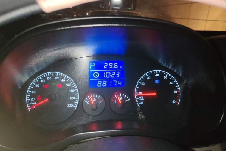 Used Chery Tiggo 3 2014 1.6L CVT ZhiShang Edition Instrument Cluster