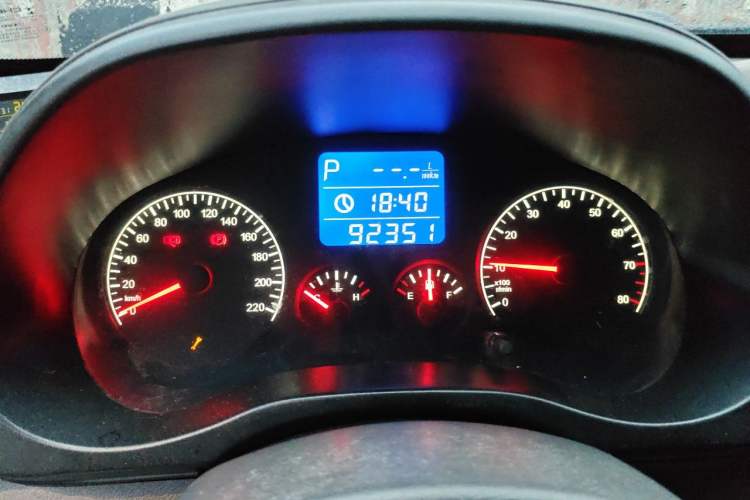 Used Chery Tiggo 3 2014 1.6L CVT ZhiShang Edition Instrument Cluster