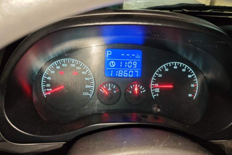 Used Chery Tiggo 3 2014 1.6L CVT ZhiShang Edition Instrument Cluster