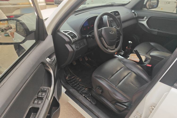 Used Chery Tiggo 3 2014 1.6L Manual Zhishang Edition Interior 1