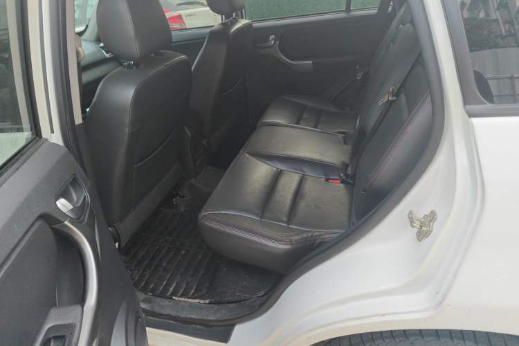 Used Chery Tiggo 3 2014 1.6L Manual Zhishang Edition Interior 3