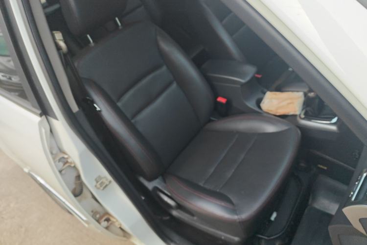 Used Chery Tiggo 3 2014 1.6L Manual Zhishang Edition Interior 6