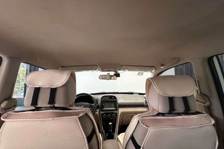 Used Chery Tiggo 3 2014 1.6L Manual Fashion Edition Interior 7